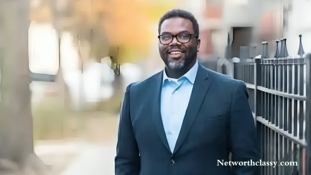 Brandon Johnson Net Worth: Mayor, Age, Bio, Salary 2 Brandon Johnson Biography
